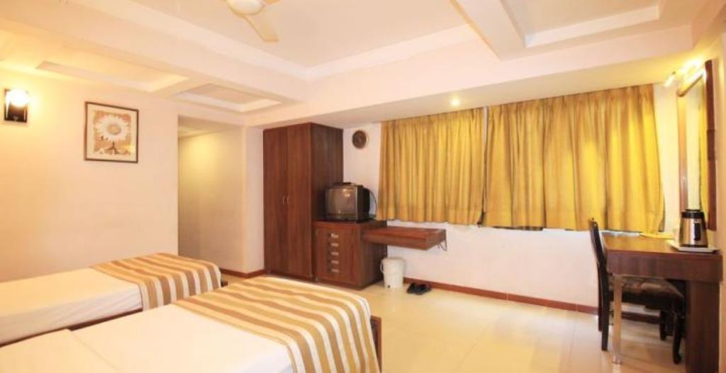 Hotel Eden Ahmedabad Extérieur photo